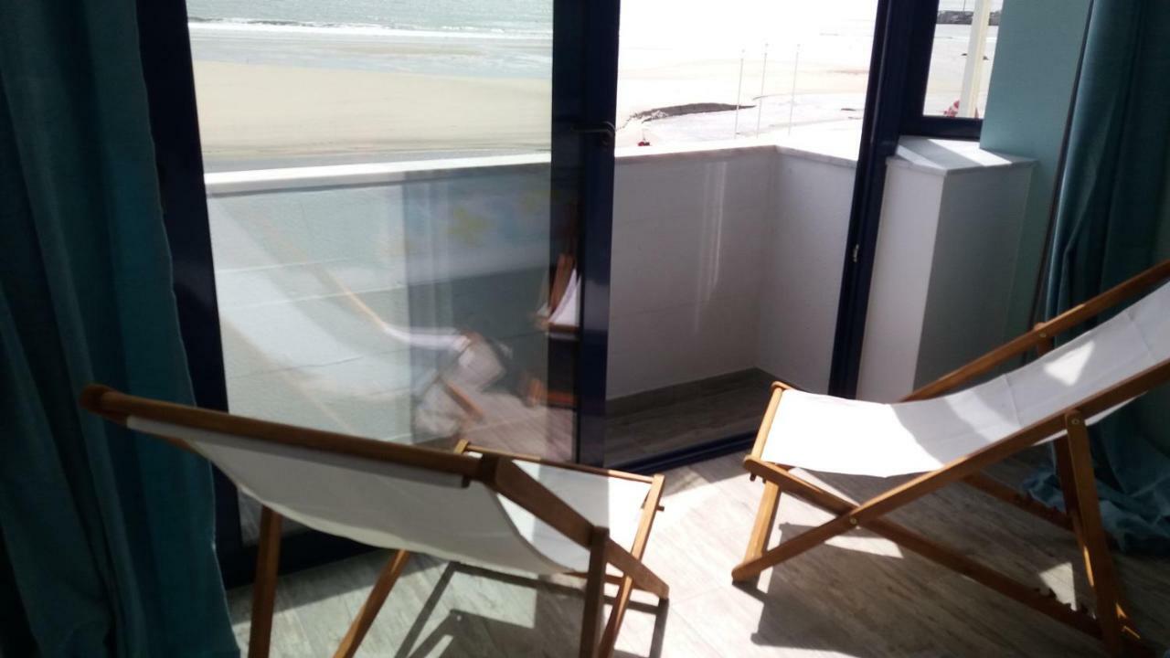 Blue Anchor Apartment Vila Praia de Ancora Ngoại thất bức ảnh
