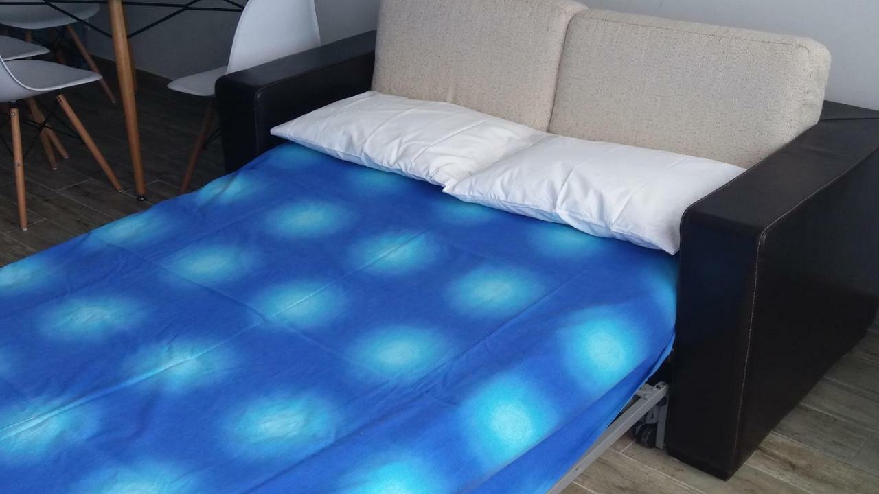Blue Anchor Apartment Vila Praia de Ancora Ngoại thất bức ảnh